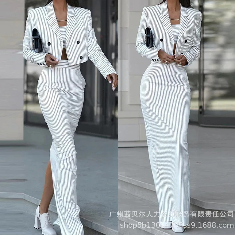 Winter Clothing Women Sale - Casaco Blazer Listrado e Saia de
